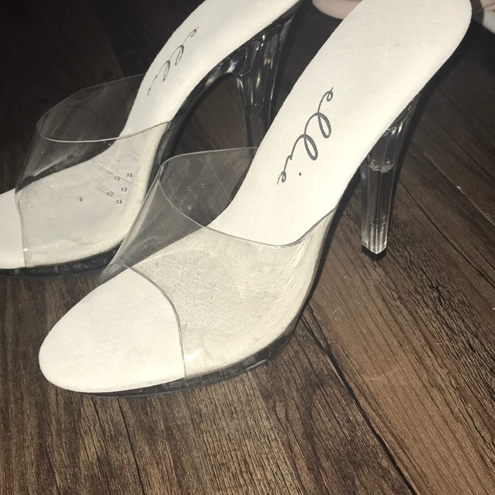 Brand new !!!Ellie clear high heels
